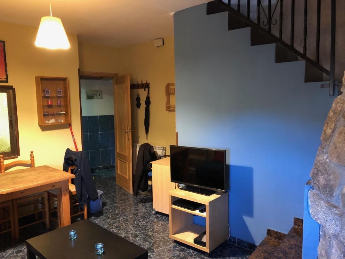 Casa En El Corazon De Gredos, Amplia Y Agradable. Villa Navacepeda de Tormes ภายนอก รูปภาพ